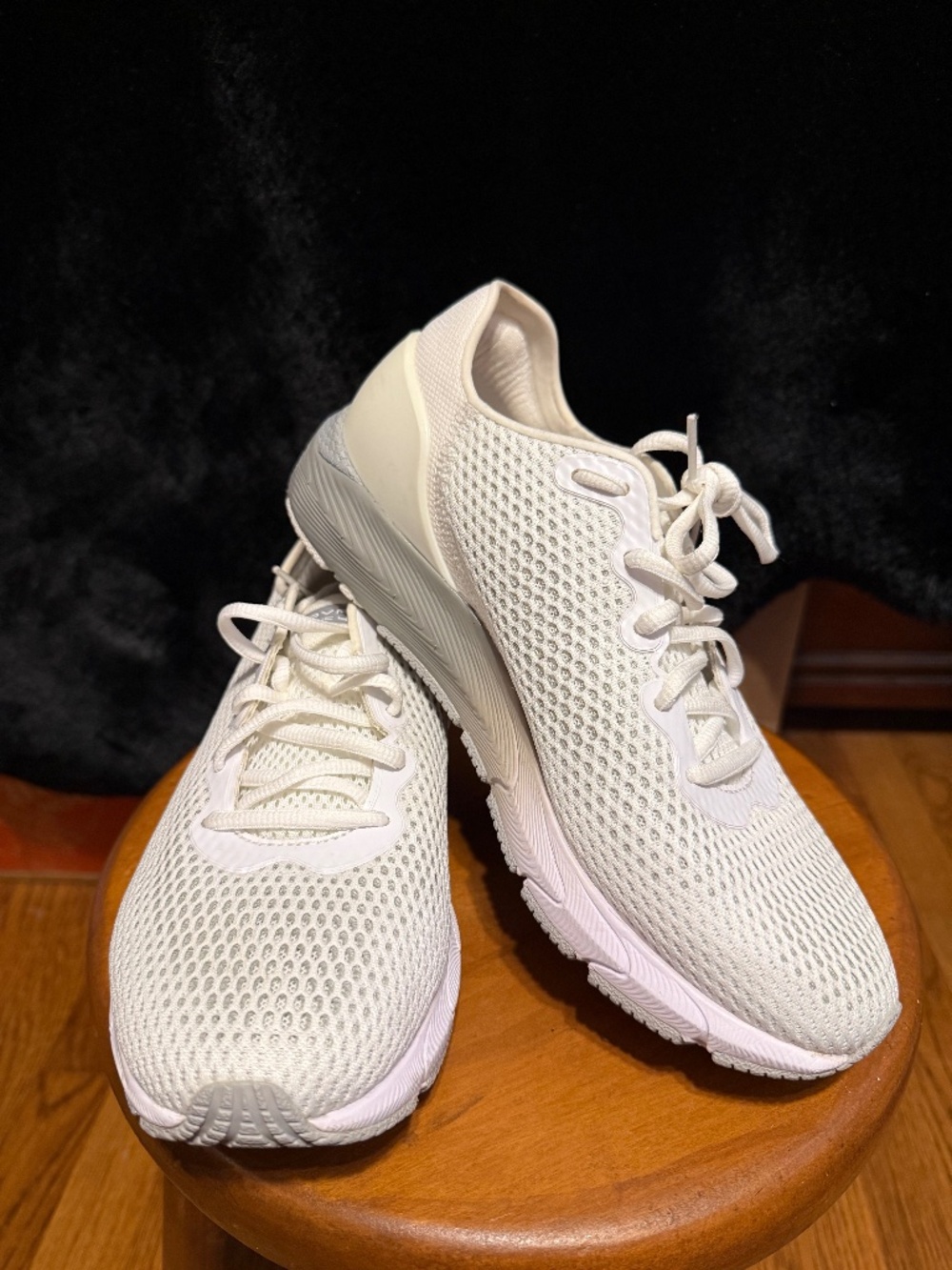 Under armor white Hovr sonic 4 sneakers